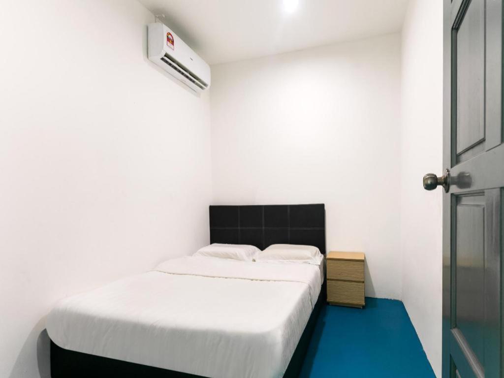 Spot On 89726 Capsule Inn Kota Kinabalu Exteriér fotografie