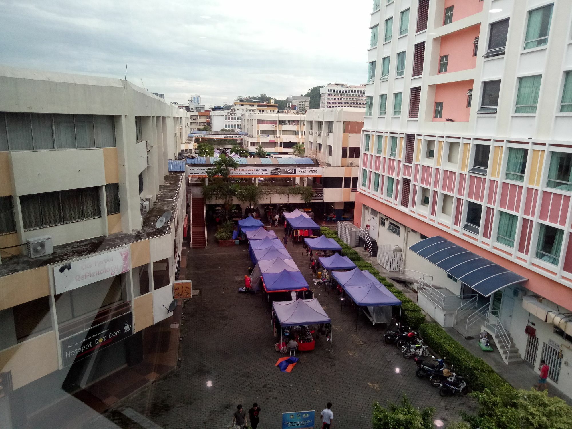 Spot On 89726 Capsule Inn Kota Kinabalu Exteriér fotografie